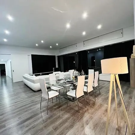 Luxury House Del Delta * Deltebre